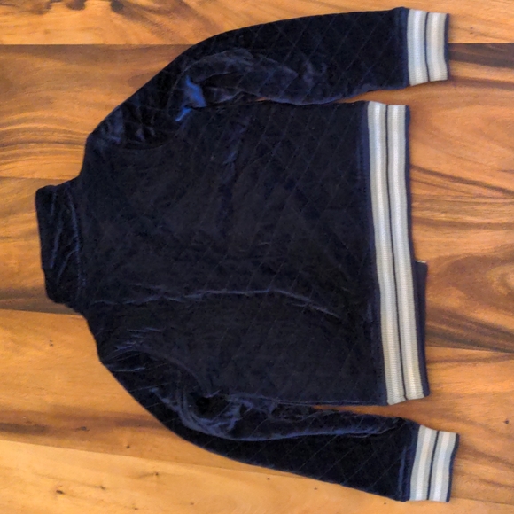 Quilted Jacket - Picture 5 of 7